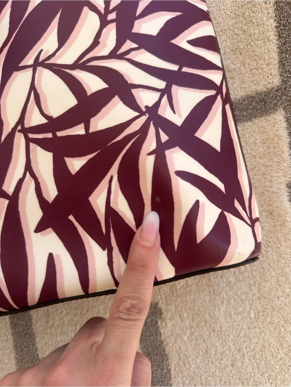 Kate spade Tote Bag in Burgundy and Cream